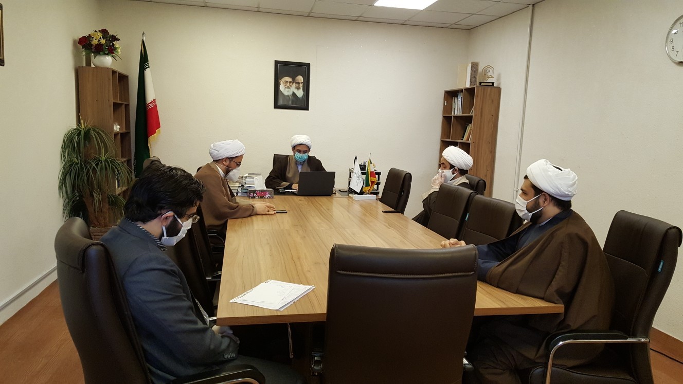 أول اجتماع حضوري لنائب رئيس مجمّع الصدر الحوزوي مع المعاونين المحترمين بعد أزمة كورونا